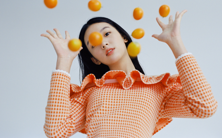 周也清秀甜美写真