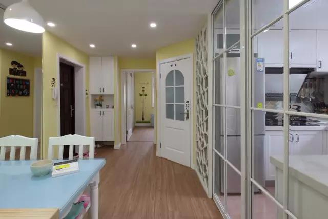 60平的长条形户型，紧凑的小两房，颜色搭配超棒！