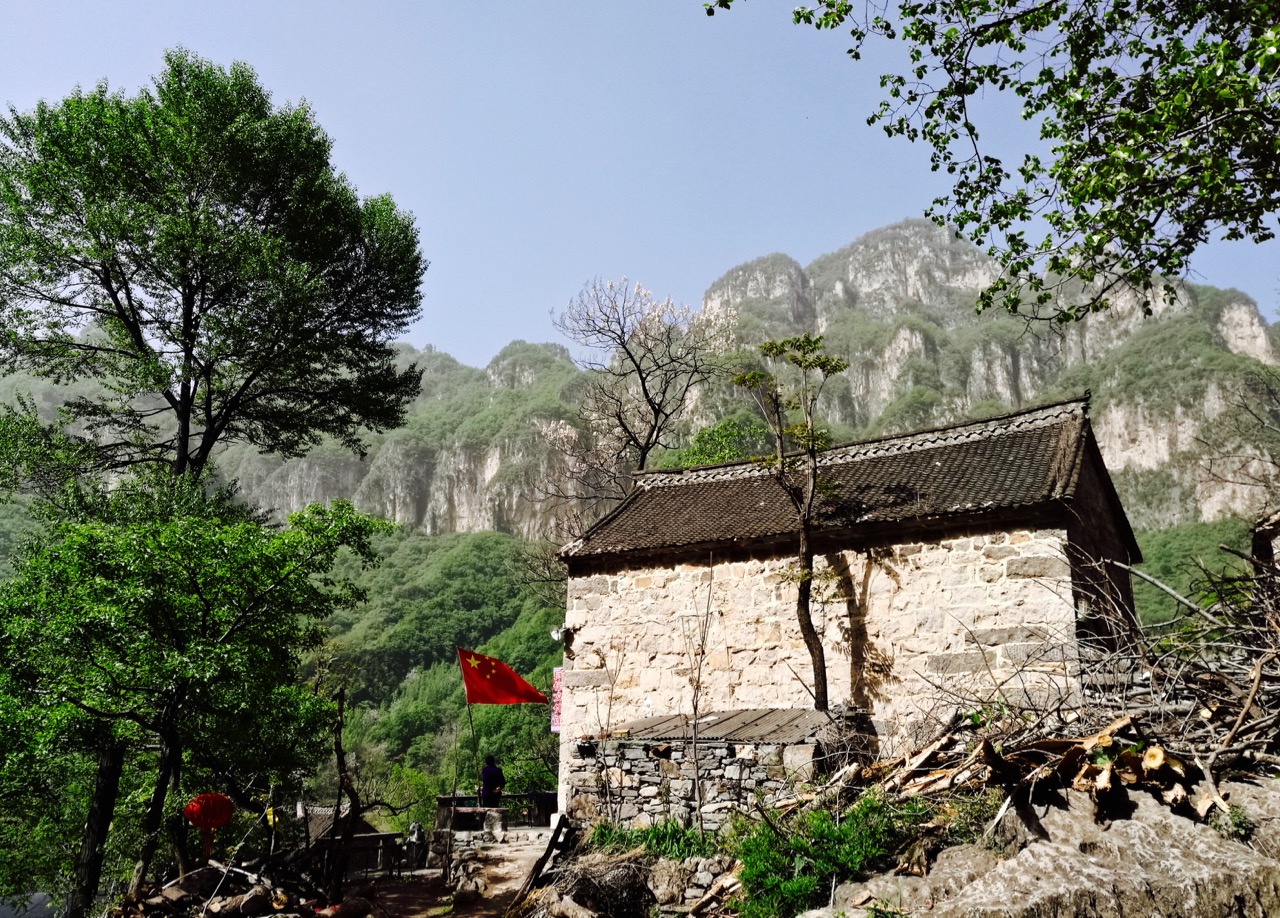 谜般的郭亮洞 奇迹公路背后的故事