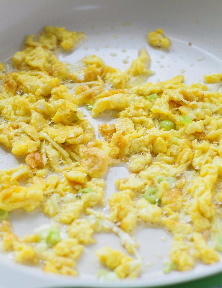 炒面这样做味道好极了，当菜又当饭，比炸酱面都香