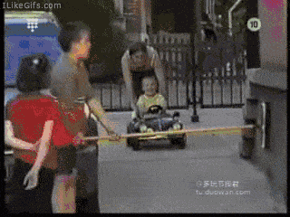 「搞笑贴」遇见这么当妈当爹的，我也是醉了哈哈