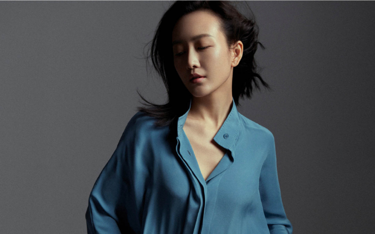 王鸥清冷性感写真