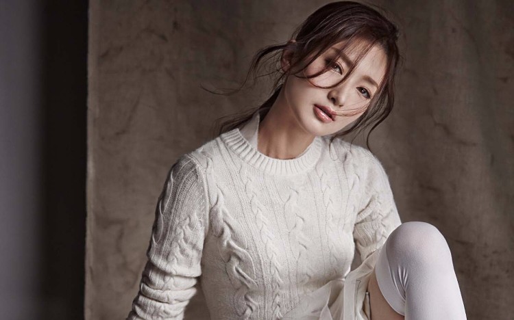 江疏影文艺写真