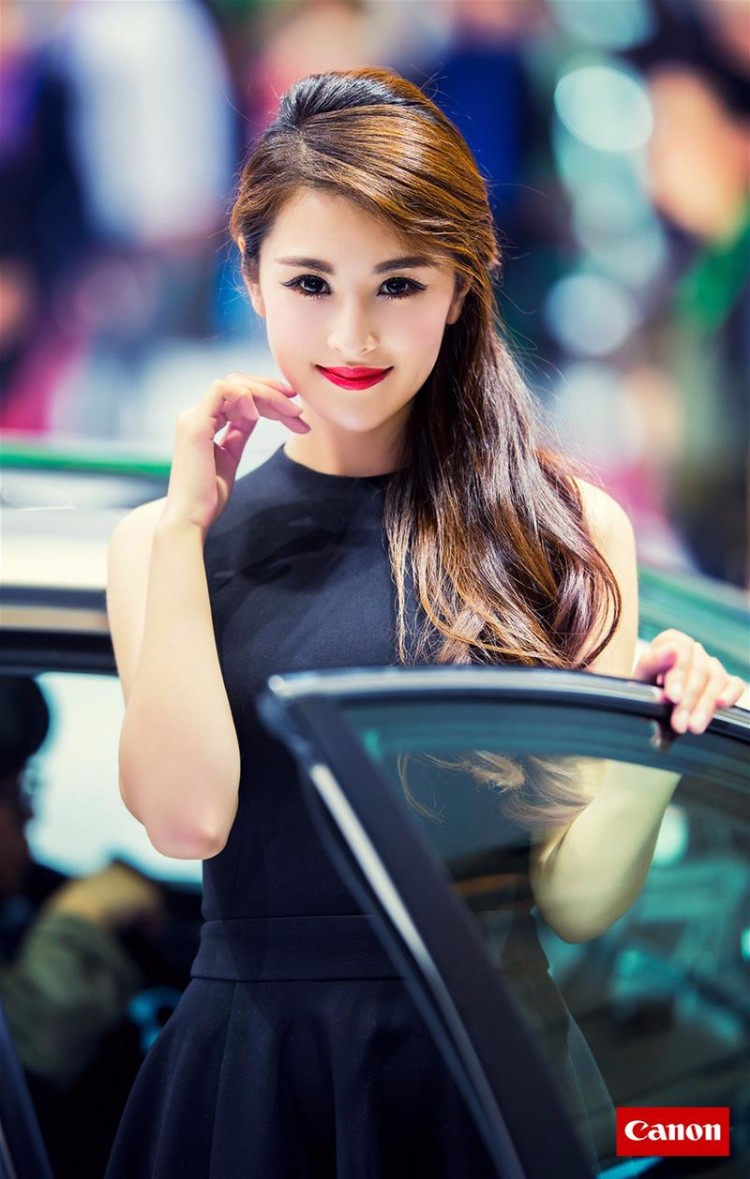 美艳车模正在来袭 你还在犹豫什么