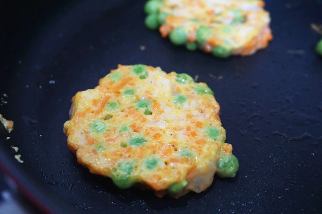 一人食的低热量食谱：推荐鲜虾饼，香甜又清爽