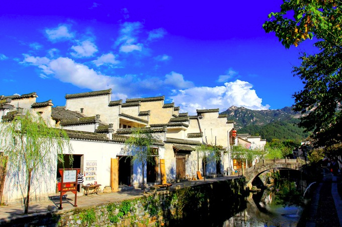 一个古老的徽州村落，文化旅游、生态旅游绝好去处