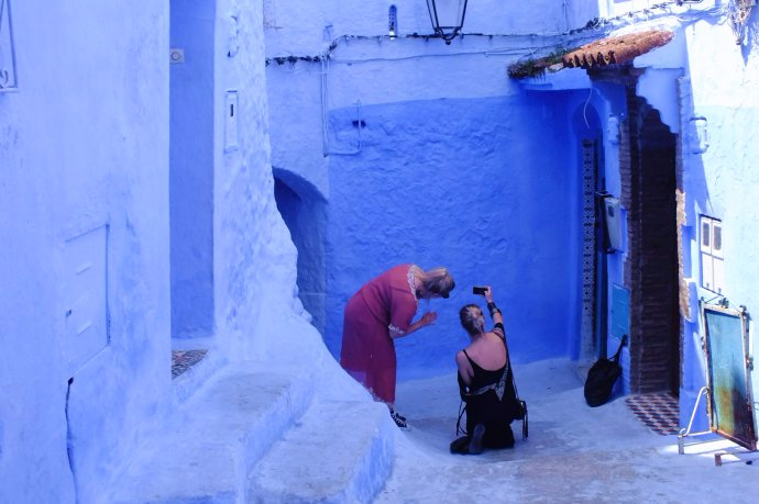 梦幻般的蓝色小城舍夫沙万