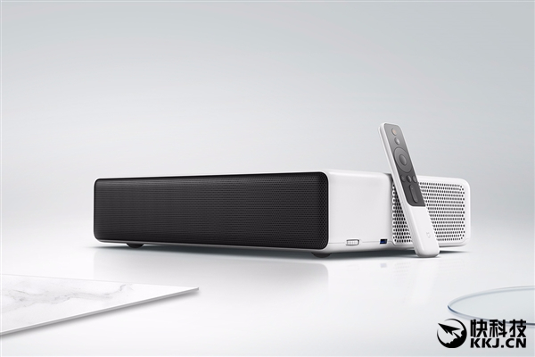 9999元家庭影院！小米米家150寸激光投影电视图赏