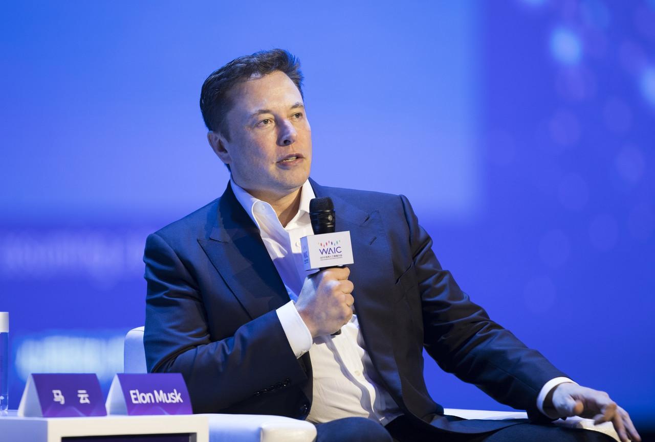 登顶首富！马斯克身家至1850亿美元超贝索斯，特斯拉股价暴涨