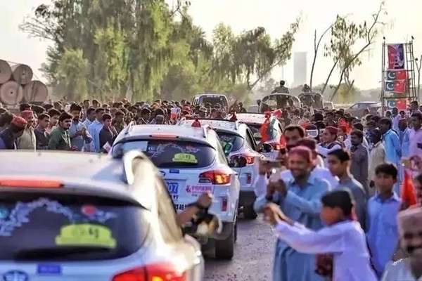 世界上最强大的伊斯兰国家，与中国边境不设防