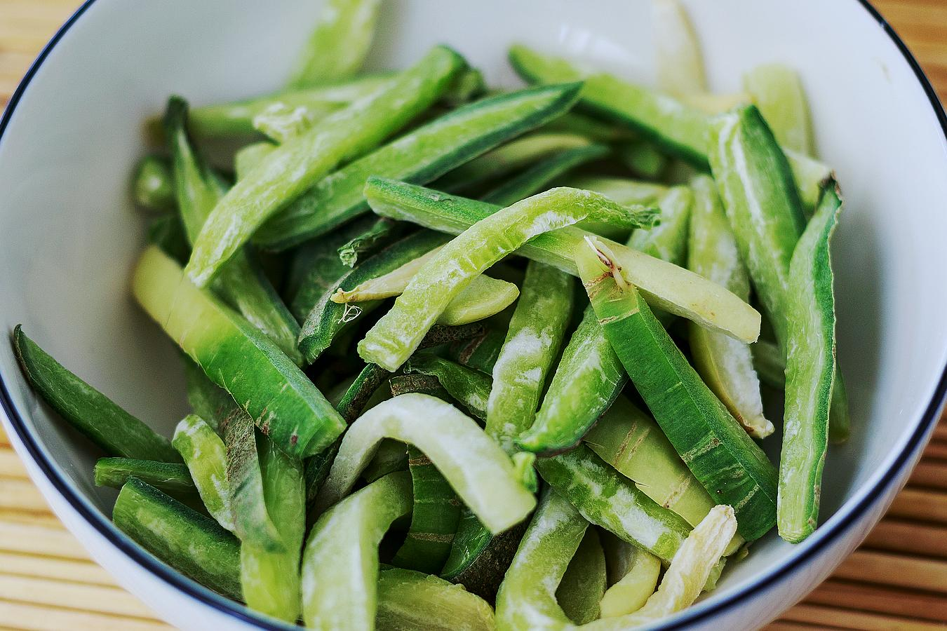 自制萝卜干咸菜小窍门，加一点这个两天就入味