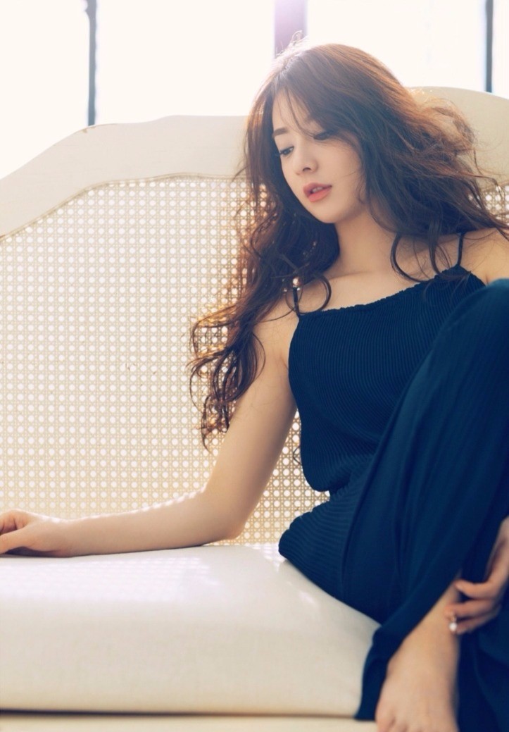 方媛清纯美少女写真