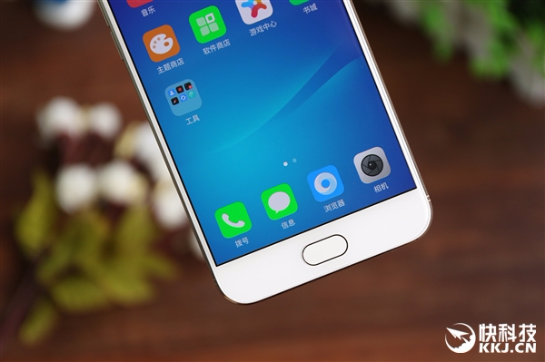 OPPO R11开箱图赏：“小蛮腰”看一眼就被俘获