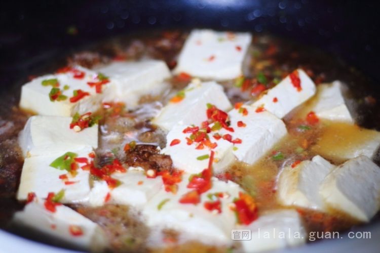 豆腐这么做，又好吃又下饭，常吃还能促进孩子的骨骼生长