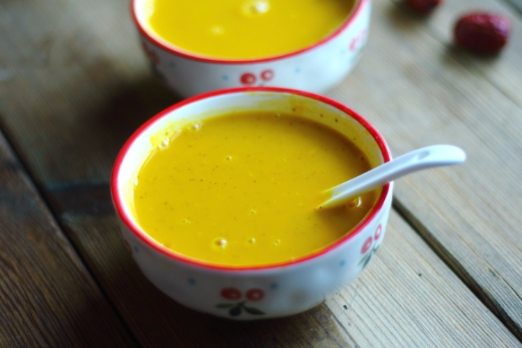 早上不想做早餐，那就给家人来一碗杂粮糊，三种食材就轻松搞定