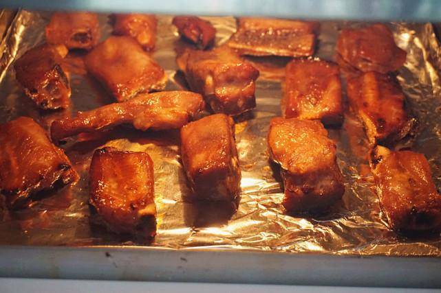 排骨轻食新做法，不放一滴油，不等主食上桌就直接被抢光