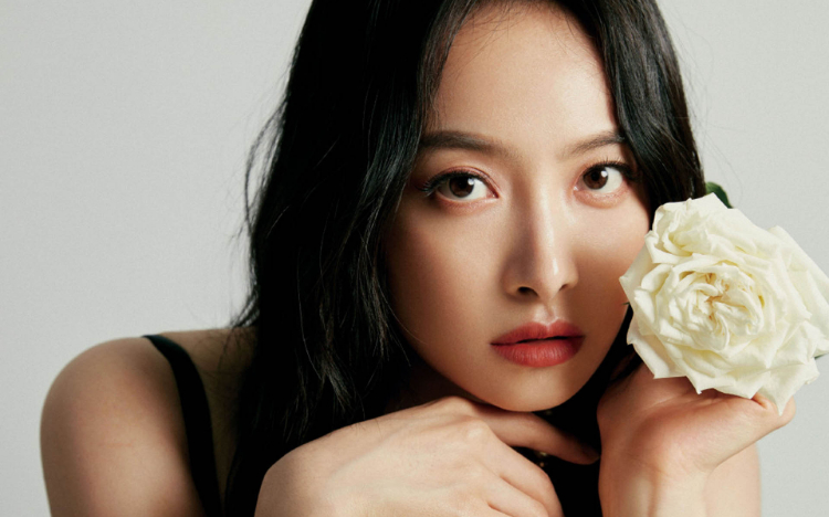 宋茜性感小黑裙写真