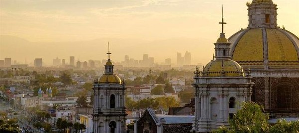 世界上海拔最高的都市区，名字与国家相同的城市