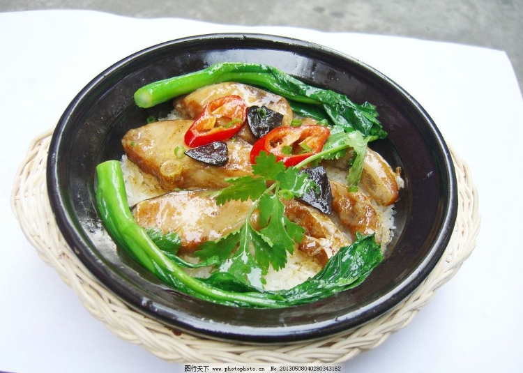 鱼腩煲什么时候放调料