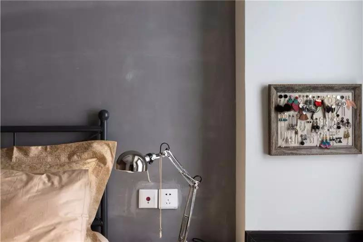 工业风的小户型空间，与众不同的75平婚房二居室！