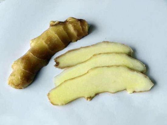 夏天最适合喝的竟不是绿豆汤，它才是夏季的排湿养血之王~