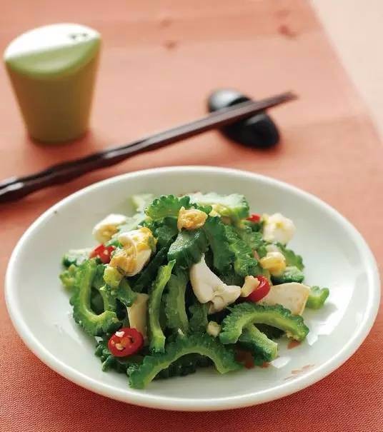 夏天要降火~苦瓜这么做不苦还去火