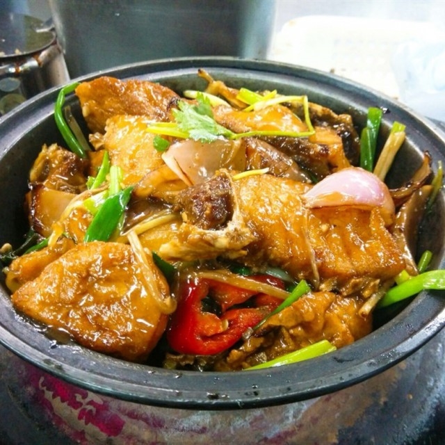 鱼腩煲什么时候放调料