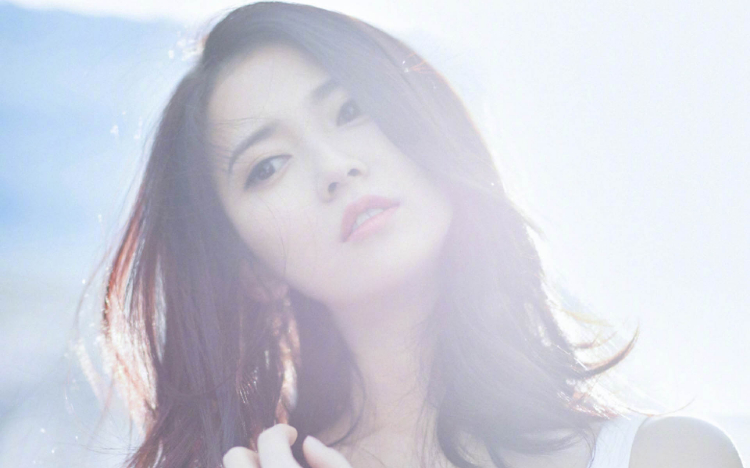 陈钰琪清新淡雅写真