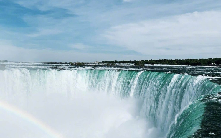 青海翡翠湖唯美风景