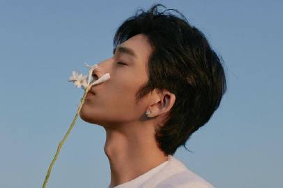 井柏然 安静的花田少年?