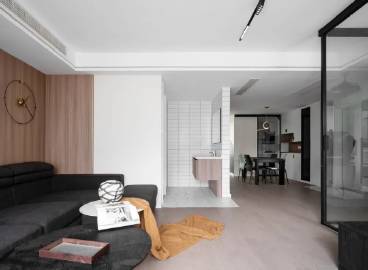 纯粹、明净、温暖的生活空间。