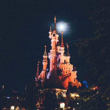 要和喜欢的人看一次迪士尼的烟花?