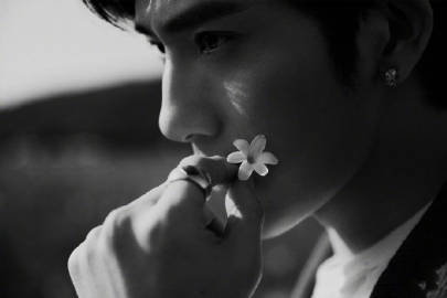 井柏然 安静的花田少年?