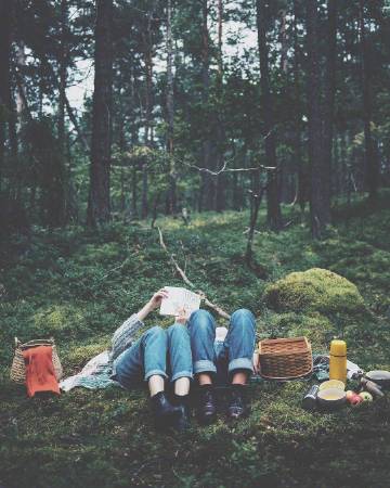 “与其终日闷闷不乐 不如积极地过好每一天”