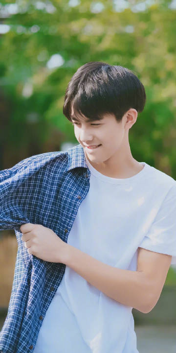 宋威龙是夏天的味道啊