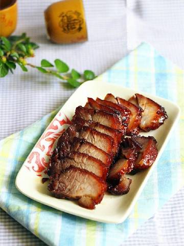 【叉烧肉】自己用电饭煲做叉烧肉，简单快捷，肉嫩不柴，咸味甜度刚刚好 #暖冬美食日记#