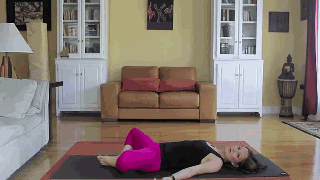 【午睡醒来以后，做一组运动激活身体吧～】要想下午工作有活力，运动少不了[加油]！ #健康一夏#