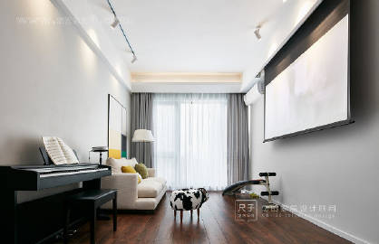 175㎡现代都市风，简单的黑白灰以及温润的木色，营造出温暖安静的氛围。#家居装修#