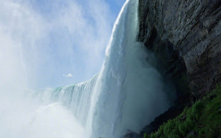 青海翡翠湖唯美风景