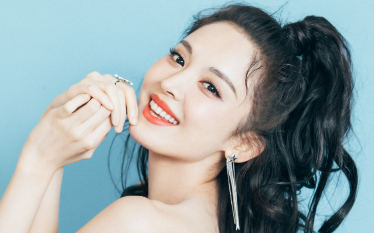 古力娜扎甜美俏丽写真